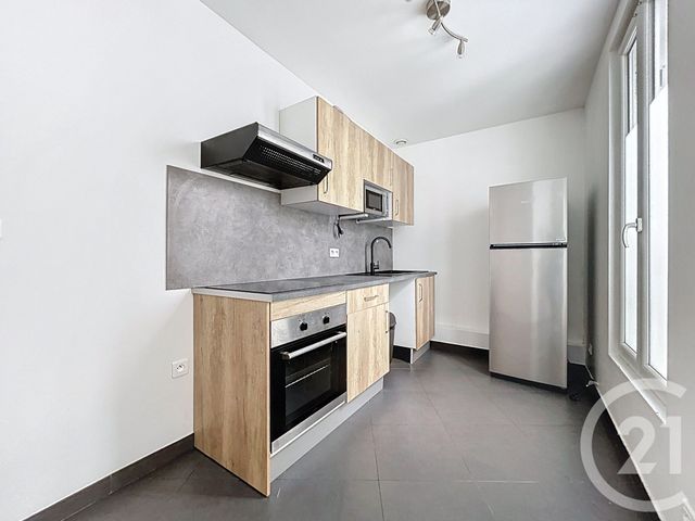 Appartement F2 à vendre - 2 pièces - 36.6 m2 - LE KREMLIN BICETRE - 94 - ILE-DE-FRANCE - Century 21 K.B. Immobilier