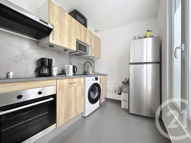 Appartement F2 à vendre - 2 pièces - 36.6 m2 - LE KREMLIN BICETRE - 94 - ILE-DE-FRANCE - Century 21 K.B. Immobilier