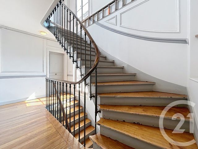 Appartement F2 à vendre - 2 pièces - 36.6 m2 - LE KREMLIN BICETRE - 94 - ILE-DE-FRANCE - Century 21 K.B. Immobilier