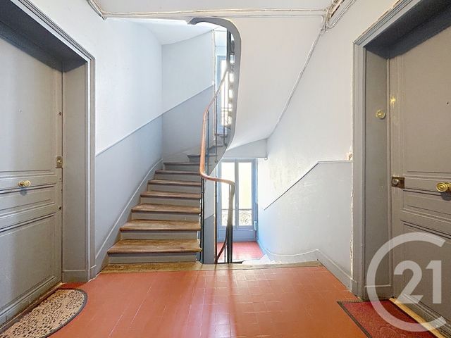 Appartement F2 à vendre - 2 pièces - 37.01 m2 - LE KREMLIN BICETRE - 94 - ILE-DE-FRANCE - Century 21 K.B. Immobilier