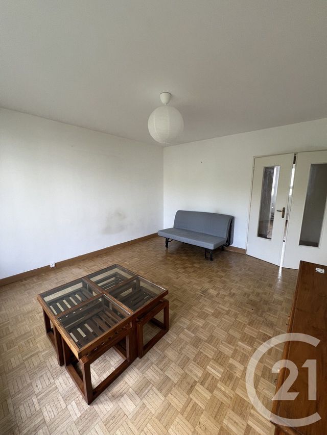 Appartement Studio à louer - 1 pièce - 32.39 m2 - LE KREMLIN BICETRE - 94 - ILE-DE-FRANCE - Century 21 K.B. Immobilier