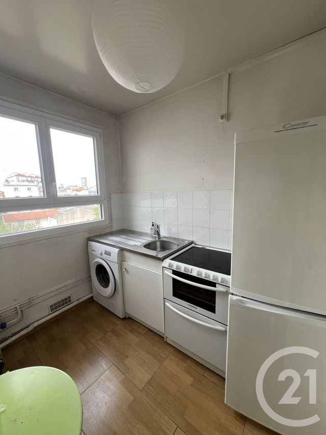 Appartement Studio à louer - 1 pièce - 32.39 m2 - LE KREMLIN BICETRE - 94 - ILE-DE-FRANCE - Century 21 K.B. Immobilier