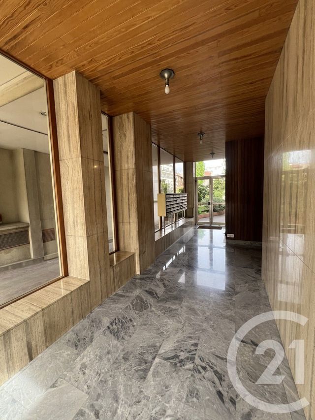 Appartement Studio à louer - 1 pièce - 32.39 m2 - LE KREMLIN BICETRE - 94 - ILE-DE-FRANCE - Century 21 K.B. Immobilier