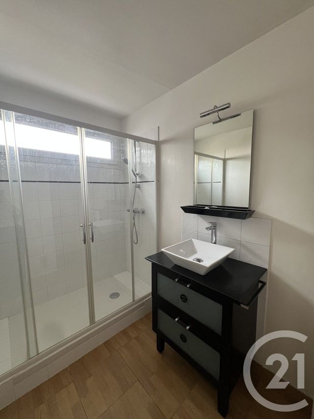 Appartement Studio à louer - 1 pièce - 32.39 m2 - LE KREMLIN BICETRE - 94 - ILE-DE-FRANCE - Century 21 K.B. Immobilier