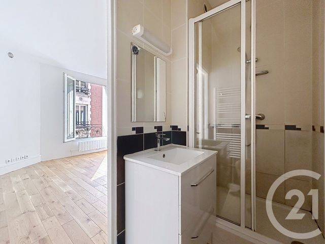 Appartement F2 à vendre - 2 pièces - 26.14 m2 - LE KREMLIN BICETRE - 94 - ILE-DE-FRANCE - Century 21 K.B. Immobilier