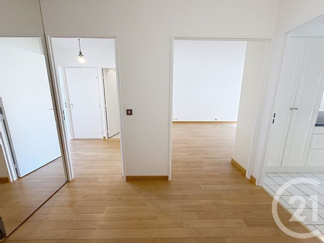 Appartement F3 à vendre - 3 pièces - 69.01 m2 - LE KREMLIN BICETRE - 94 - ILE-DE-FRANCE - Century 21 K.B. Immobilier