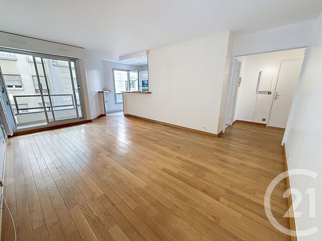 Appartement F3 à vendre - 3 pièces - 69.01 m2 - LE KREMLIN BICETRE - 94 - ILE-DE-FRANCE - Century 21 K.B. Immobilier
