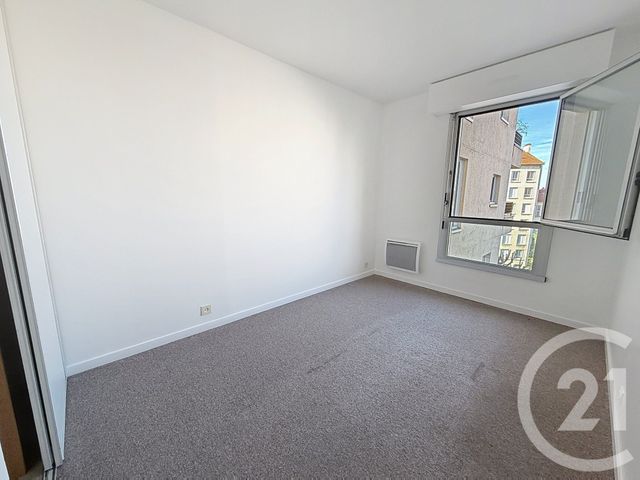 Appartement F3 à vendre - 3 pièces - 69.01 m2 - LE KREMLIN BICETRE - 94 - ILE-DE-FRANCE - Century 21 K.B. Immobilier