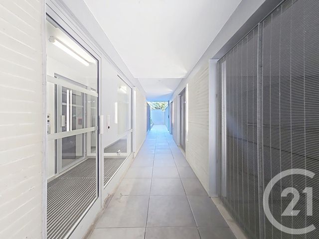 Appartement F3 à vendre - 3 pièces - 74.1 m2 - LE KREMLIN BICETRE - 94 - ILE-DE-FRANCE - Century 21 K.B. Immobilier