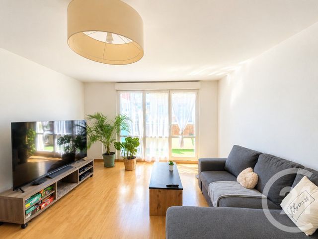 Appartement F4 à vendre - 4 pièces - 77.94 m2 - IVRY SUR SEINE - 94 - ILE-DE-FRANCE - Century 21 K.B. Immobilier