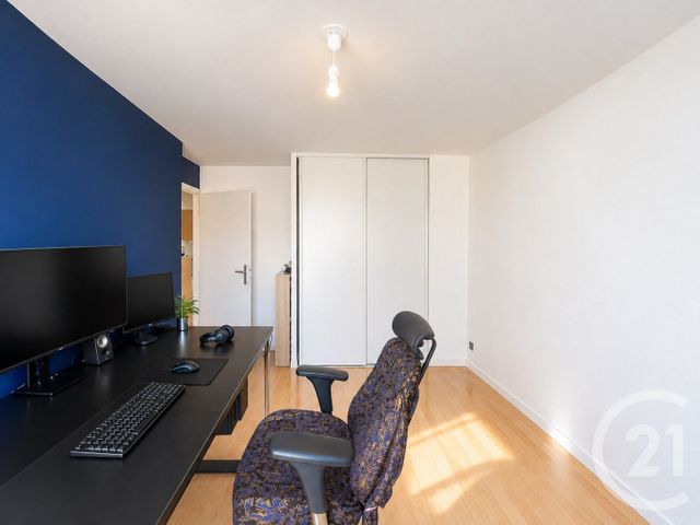 Appartement F4 à vendre - 4 pièces - 77.94 m2 - IVRY SUR SEINE - 94 - ILE-DE-FRANCE - Century 21 K.B. Immobilier