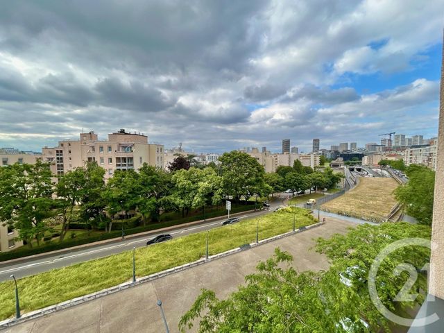 Appartement F3 à louer - 3 pièces - 53.87 m2 - LE KREMLIN BICETRE - 94 - ILE-DE-FRANCE - Century 21 K.B. Immobilier