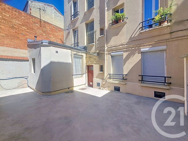 Appartement F2 à vendre - 2 pièces - 27.33 m2 - LE KREMLIN BICETRE - 94 - ILE-DE-FRANCE - Century 21 K.B. Immobilier