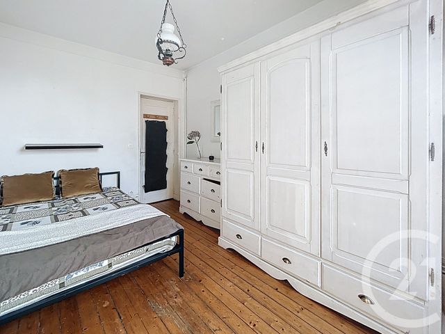 Appartement F2 à vendre - 2 pièces - 27.33 m2 - LE KREMLIN BICETRE - 94 - ILE-DE-FRANCE - Century 21 K.B. Immobilier