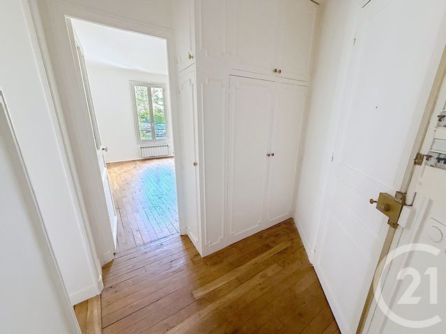 Appartement F2 à vendre - 2 pièces - 36.73 m2 - LE KREMLIN BICETRE - 94 - ILE-DE-FRANCE - Century 21 K.B. Immobilier