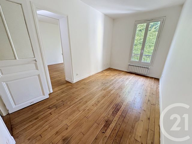 Appartement F2 à vendre - 2 pièces - 36.73 m2 - LE KREMLIN BICETRE - 94 - ILE-DE-FRANCE - Century 21 K.B. Immobilier