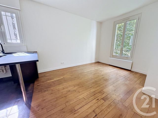 Appartement F2 à vendre - 2 pièces - 36.73 m2 - LE KREMLIN BICETRE - 94 - ILE-DE-FRANCE - Century 21 K.B. Immobilier