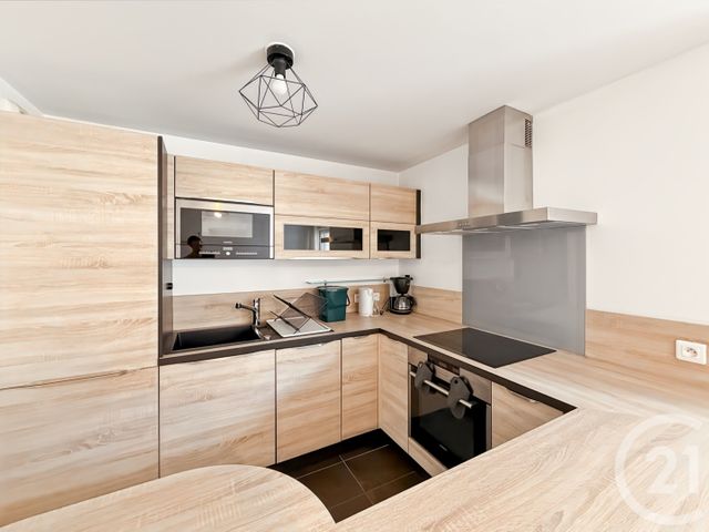 Appartement F3 à louer - 3 pièces - 61.6 m2 - VILLEJUIF - 94 - ILE-DE-FRANCE - Century 21 K.B. Immobilier