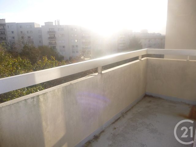Appartement F3 à louer - 3 pièces - 69.0 m2 - LE KREMLIN BICETRE - 94 - ILE-DE-FRANCE - Century 21 K.B. Immobilier