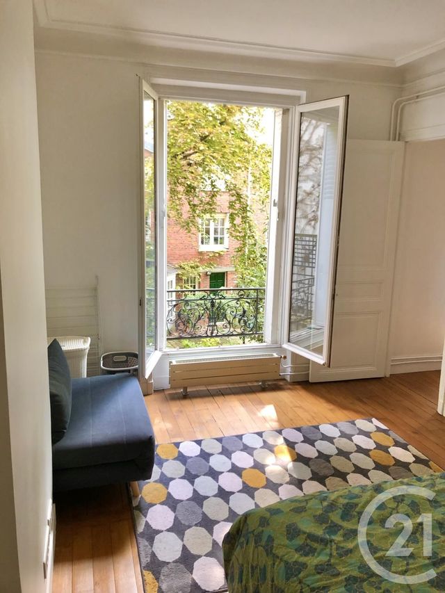 Appartement F2 à louer - 2 pièces - 42.5 m2 - PARIS - 75015 - ILE-DE-FRANCE - Century 21 K.B. Immobilier