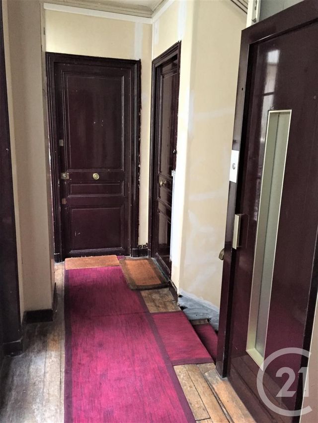Appartement F2 à louer - 2 pièces - 42.5 m2 - PARIS - 75015 - ILE-DE-FRANCE - Century 21 K.B. Immobilier