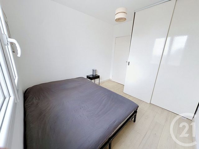 Appartement F3 à vendre - 3 pièces - 52.46 m2 - LE KREMLIN BICETRE - 94 - ILE-DE-FRANCE - Century 21 K.B. Immobilier