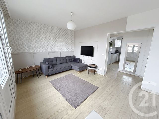 Appartement F3 à vendre - 3 pièces - 52.46 m2 - LE KREMLIN BICETRE - 94 - ILE-DE-FRANCE - Century 21 K.B. Immobilier