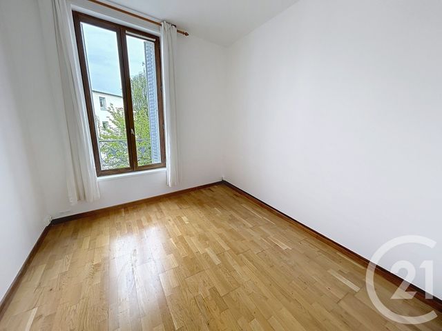 Appartement à louer - 2 pièces - 31.3 m2 - LE KREMLIN BICETRE - 94 - ILE-DE-FRANCE - Century 21 K.B. Immobilier