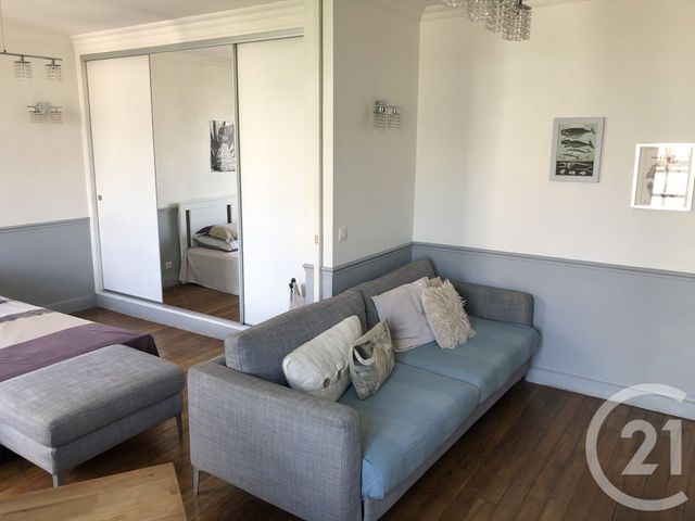 Appartement T2 à louer - 2 pièces - 31.53 m2 - LE KREMLIN BICETRE - 94 - ILE-DE-FRANCE - Century 21 K.B. Immobilier