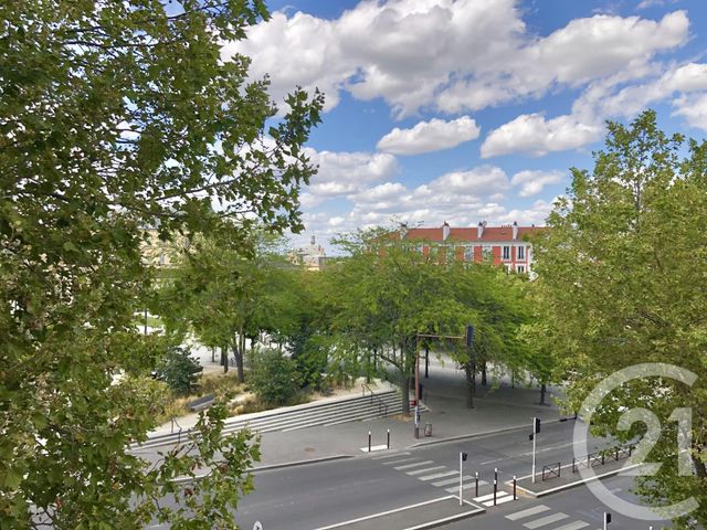 Appartement F3 à louer - 3 pièces - 72.0 m2 - LE KREMLIN BICETRE - 94 - ILE-DE-FRANCE - Century 21 K.B. Immobilier