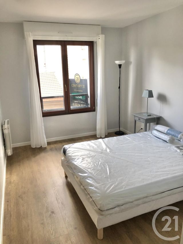 Appartement F3 à louer - 3 pièces - 72.0 m2 - LE KREMLIN BICETRE - 94 - ILE-DE-FRANCE - Century 21 K.B. Immobilier
