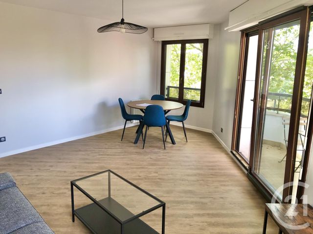 Appartement F3 à louer - 3 pièces - 72.0 m2 - LE KREMLIN BICETRE - 94 - ILE-DE-FRANCE - Century 21 K.B. Immobilier