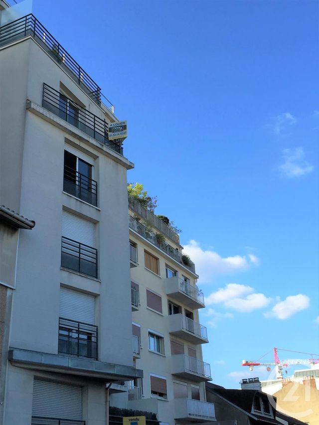 Appartement F3 à louer - 3 pièces - 64.0 m2 - LE KREMLIN BICETRE - 94 - ILE-DE-FRANCE - Century 21 K.B. Immobilier