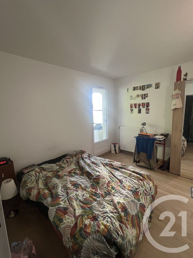 Appartement T4 à louer - 4 pièces - 93.52 m2 - ARCUEIL - 94 - ILE-DE-FRANCE - Century 21 K.B. Immobilier