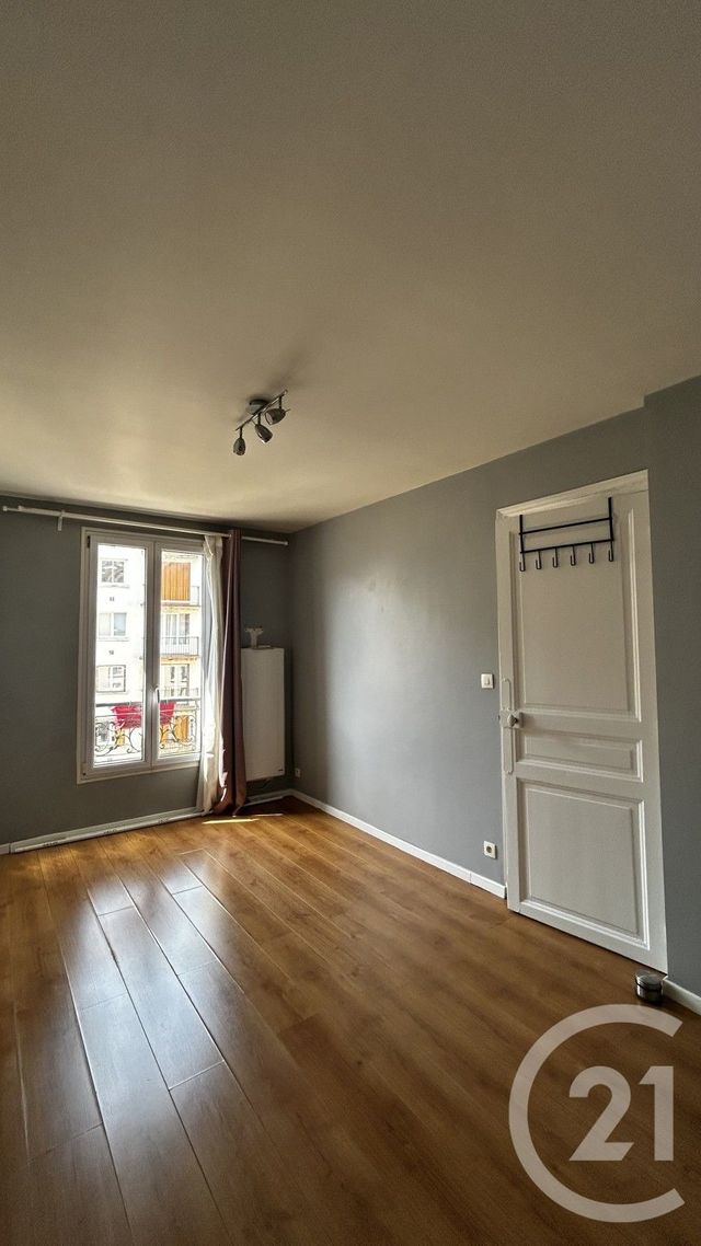 Appartement F3 à louer - 2 pièces - 31.0 m2 - LE KREMLIN BICETRE - 94 - ILE-DE-FRANCE - Century 21 K.B. Immobilier