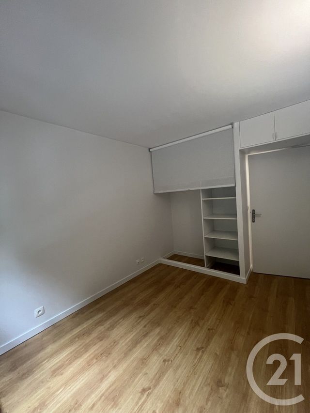 Appartement F3 à louer - 3 pièces - 51.34 m2 - LE KREMLIN BICETRE - 94 - ILE-DE-FRANCE - Century 21 K.B. Immobilier