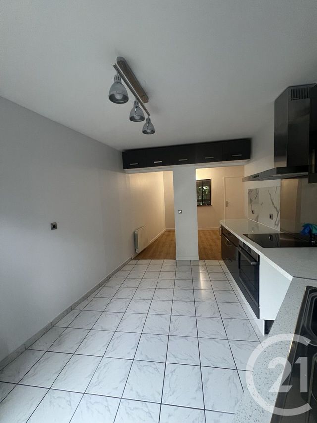 Appartement F3 à louer - 3 pièces - 51.34 m2 - LE KREMLIN BICETRE - 94 - ILE-DE-FRANCE - Century 21 K.B. Immobilier