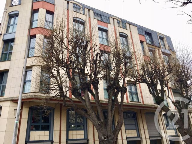 Appartement F3 à louer - 3 pièces - 51.34 m2 - LE KREMLIN BICETRE - 94 - ILE-DE-FRANCE - Century 21 K.B. Immobilier