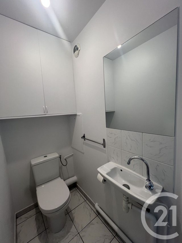 Appartement F3 à louer - 3 pièces - 51.34 m2 - LE KREMLIN BICETRE - 94 - ILE-DE-FRANCE - Century 21 K.B. Immobilier