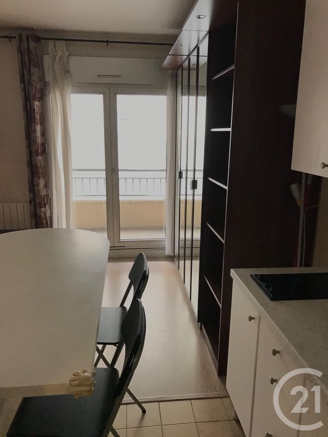 Appartement F1 à louer - 1 pièce - 36.02 m2 - LE KREMLIN BICETRE - 94 - ILE-DE-FRANCE - Century 21 K.B. Immobilier