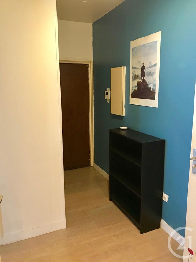 Appartement F1 à louer - 1 pièce - 36.02 m2 - LE KREMLIN BICETRE - 94 - ILE-DE-FRANCE - Century 21 K.B. Immobilier
