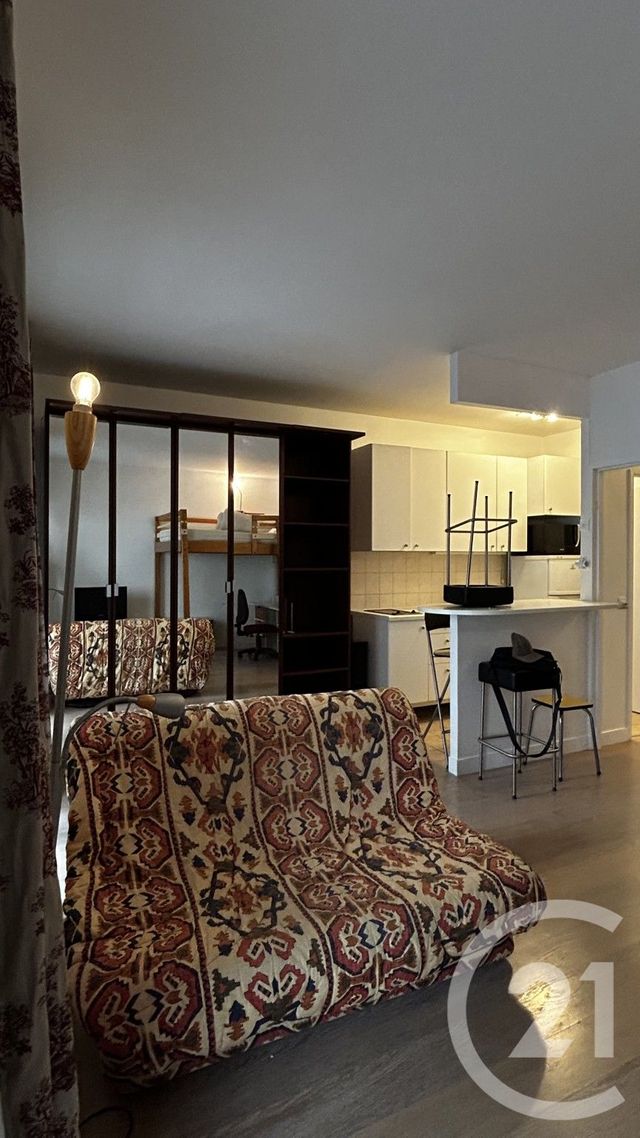 Appartement F1 à louer - 1 pièce - 36.02 m2 - LE KREMLIN BICETRE - 94 - ILE-DE-FRANCE - Century 21 K.B. Immobilier
