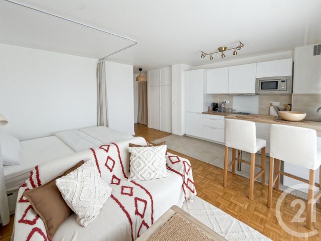 Appartement Studio à louer - 1 pièce - 27.09 m2 - LE KREMLIN BICETRE - 94 - ILE-DE-FRANCE - Century 21 K.B. Immobilier