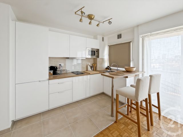 Appartement Studio à louer - 1 pièce - 27.09 m2 - LE KREMLIN BICETRE - 94 - ILE-DE-FRANCE - Century 21 K.B. Immobilier