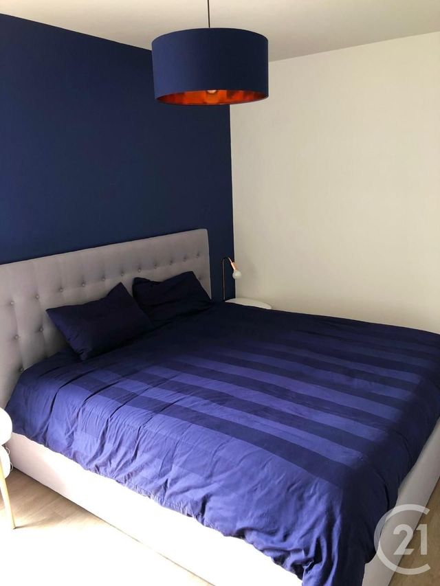 Appartement F3 à louer - 3 pièces - 67.4 m2 - LE KREMLIN BICETRE - 94 - ILE-DE-FRANCE - Century 21 K.B. Immobilier