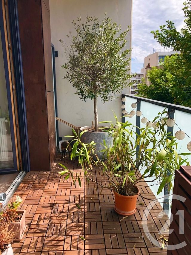 Appartement F3 à louer - 3 pièces - 67.4 m2 - LE KREMLIN BICETRE - 94 - ILE-DE-FRANCE - Century 21 K.B. Immobilier