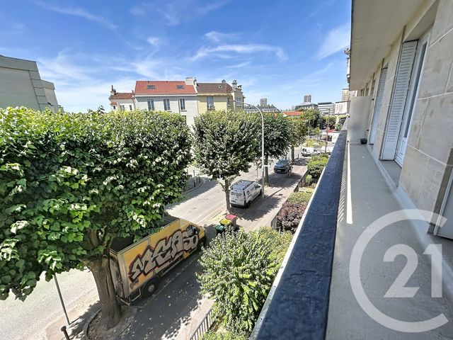 Appartement F4 à vendre - 4 pièces - 80.97 m2 - LE KREMLIN BICETRE - 94 - ILE-DE-FRANCE - Century 21 K.B. Immobilier