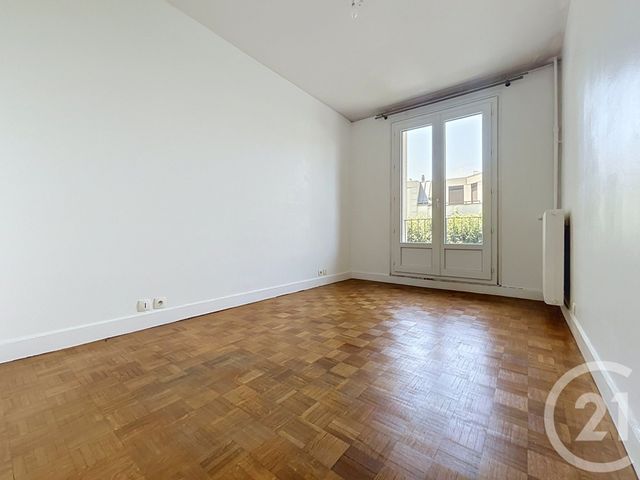 Appartement F4 à vendre - 4 pièces - 80.97 m2 - LE KREMLIN BICETRE - 94 - ILE-DE-FRANCE - Century 21 K.B. Immobilier