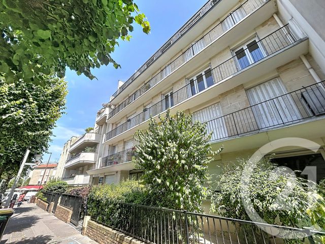 Appartement F4 à vendre - 4 pièces - 80.97 m2 - LE KREMLIN BICETRE - 94 - ILE-DE-FRANCE - Century 21 K.B. Immobilier