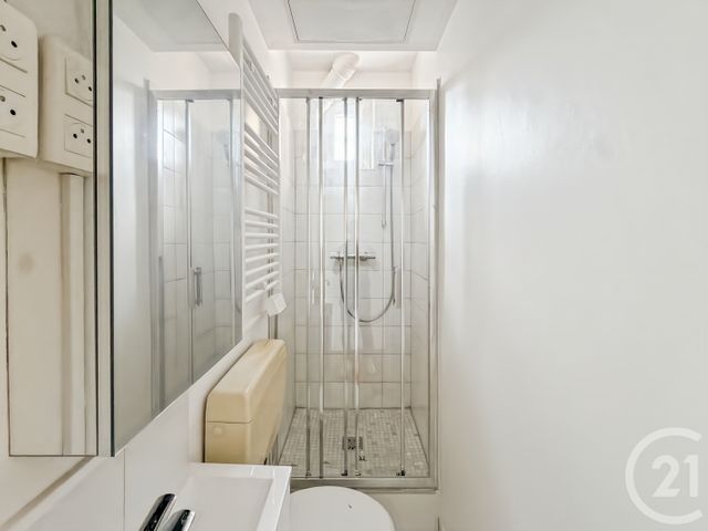 Appartement F1 à louer - 1 pièce - 19.64 m2 - LE KREMLIN BICETRE - 94 - ILE-DE-FRANCE - Century 21 K.B. Immobilier